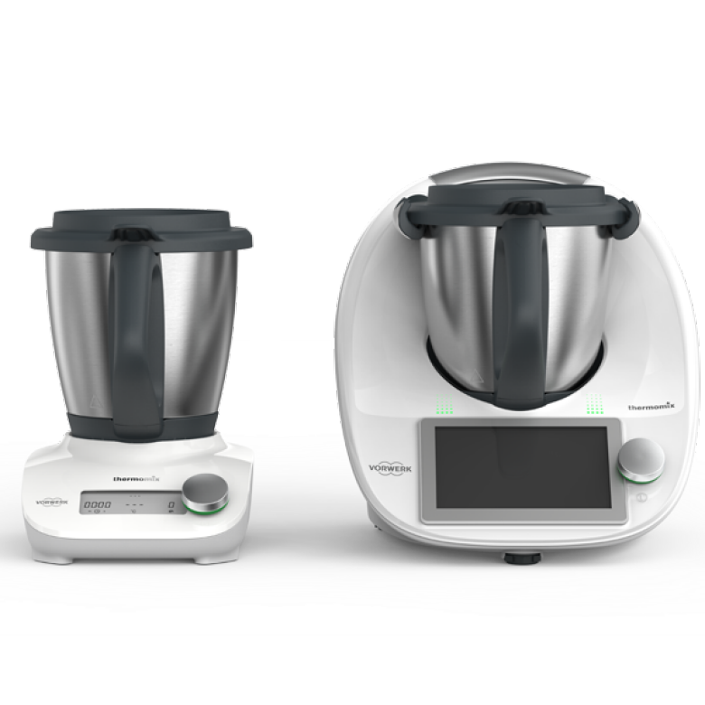 Thermomix® TM6 + Thermomix® Friend + Bol TM6 + Couvre-lame éplucheur + 1 an d’abonnement Cookidoo®